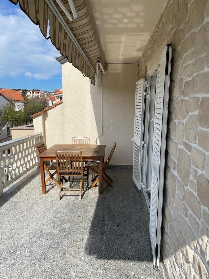 Duplex Appartment Luna Krk Town Buitenkant foto